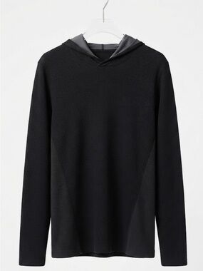 Fabletics Men's Black Hooded Long-Sleeve Top